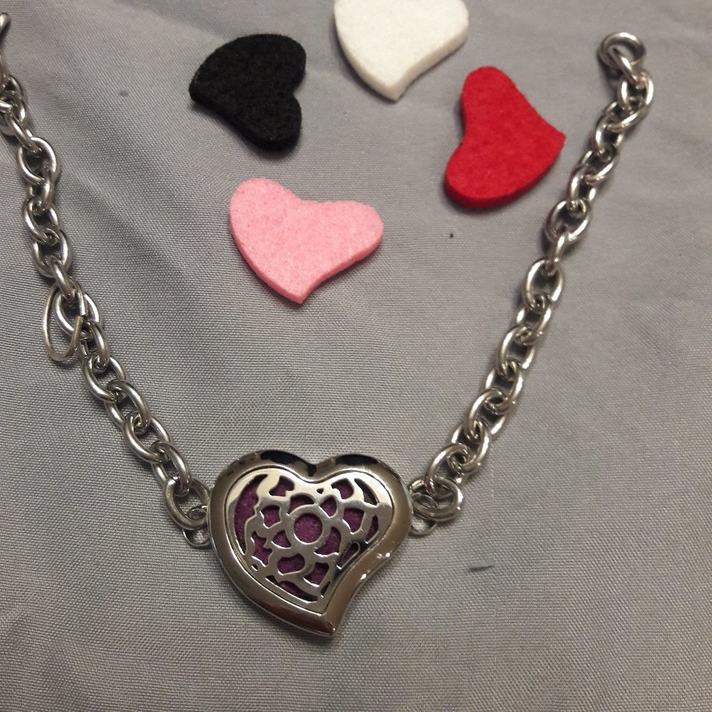 8" Silver Heart Bracelet
